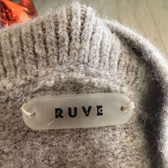 Gray Button-Up Women's Sweater - Picture 6 of 7